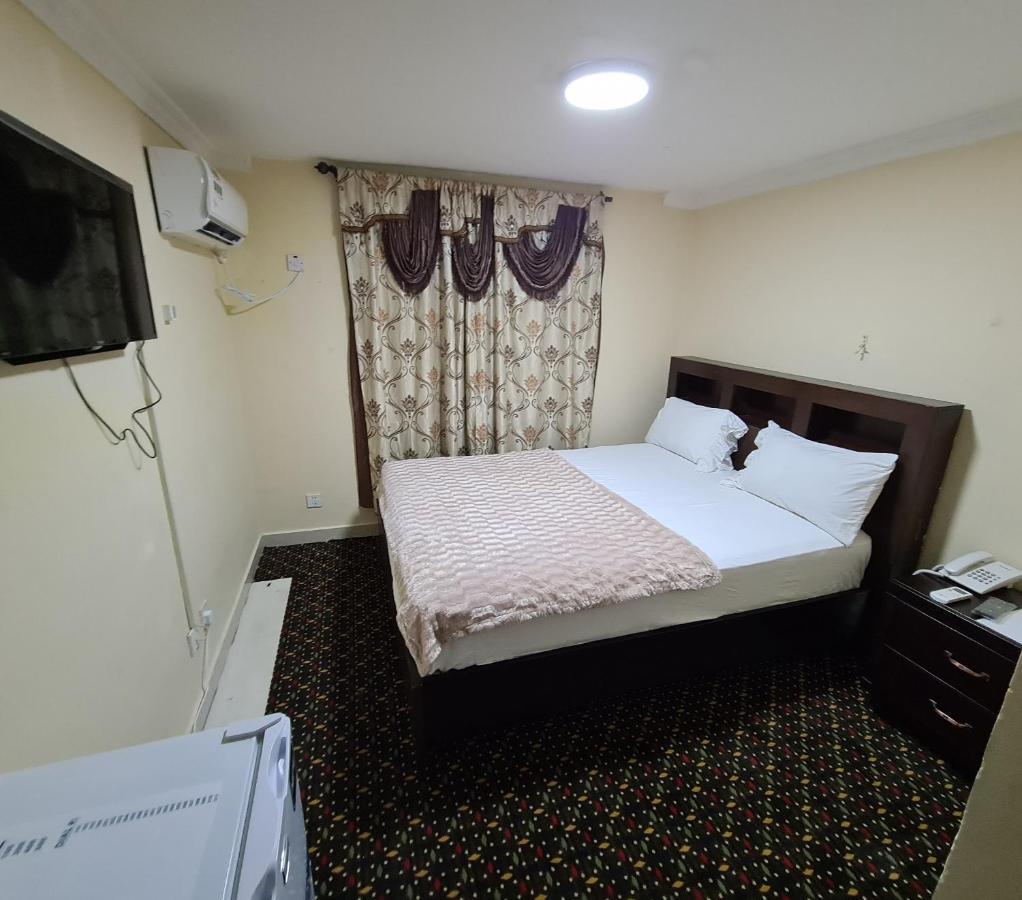 Kings Empire Hotel Freetown Buitenkant foto